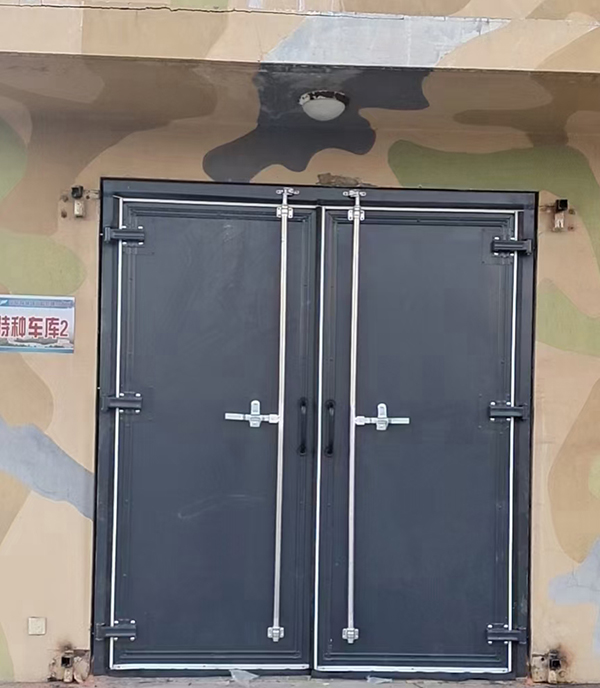 和政工业平开门