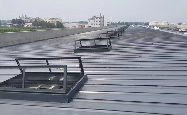 某中学室内体育馆和政排烟窗改造项目