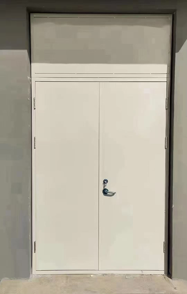 展览馆项目完成大跨度和政防火门安装